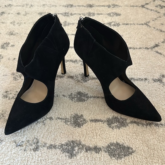 Peek-a-boo Stiletto, never worn - Picture 6 of 6